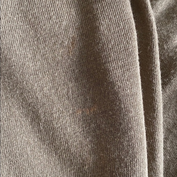 Venus fitted asymmetrical pencil skirt - Picture 8 of 8